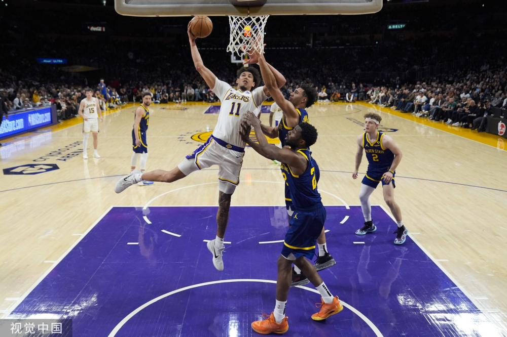 中场与防线 中场与防线